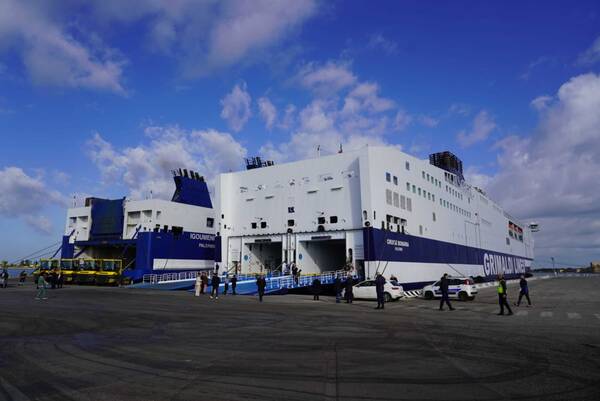 Grimaldi, a Brindisi la nave più importante del gruppo