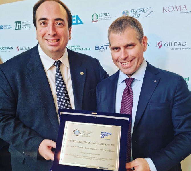 Domenico De Rosa riceve l’Oscar dell’Innovazione 2022 da ANGI