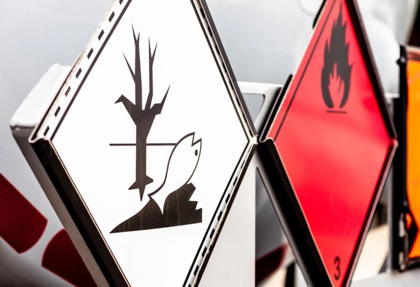ADR 2023: le ultime novità relative al trasporto di merci pericolose su strada
