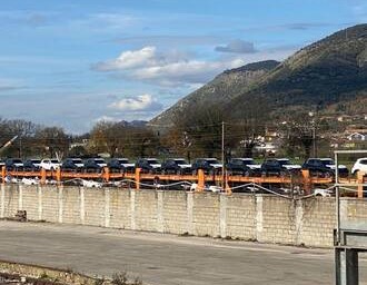 Dal porto di Gioia Tauro il primo treno con vetture elettriche dalla Cina