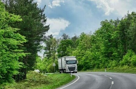 Tirolo, nuovo divieto di circolazione ai mezzi pesanti