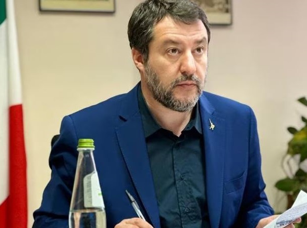 Autotrasporto, Salvini chiede procedura d'infrazione per l'Austria