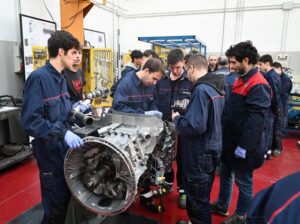 SCANIA, al via l’iniziativa ''L’Officina Scania dei Tecnici del Futuro''