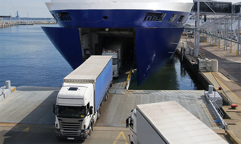 Sicilia, arriva il contributo a fondo perduto per l’autotrasporto