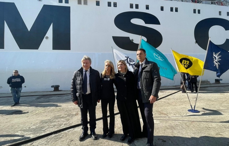 Turchia e Siria: parte da Napoli MSC Aurelia carica di beni di prima necessità