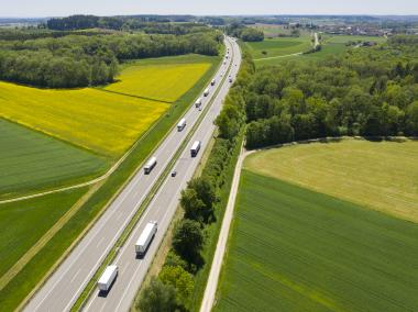 Nuove norme CO2 per i camion: i rischi per la supply chain