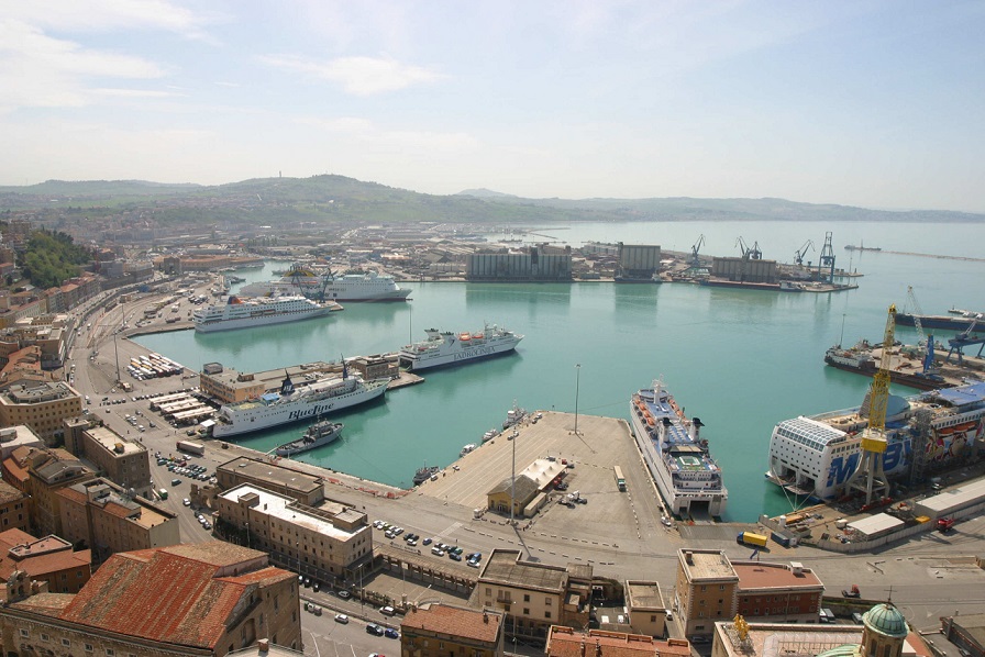 Ancona, una ''penisola'' per potenziare il traffico Ro-Ro