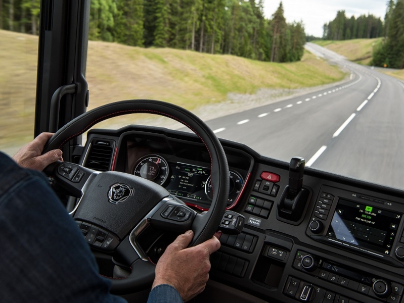 Scania, con la nuova versione del Cruise Control adattivo aumenta il risparmio di carburante