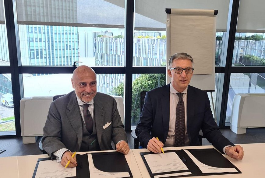 Decarbonizzazione del trasporto navale: partnership tra RINA ed Eni