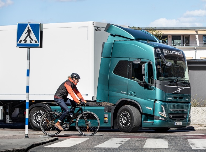 Divieti camion Milano, Baumgartner: ''Non sono una soluzione''