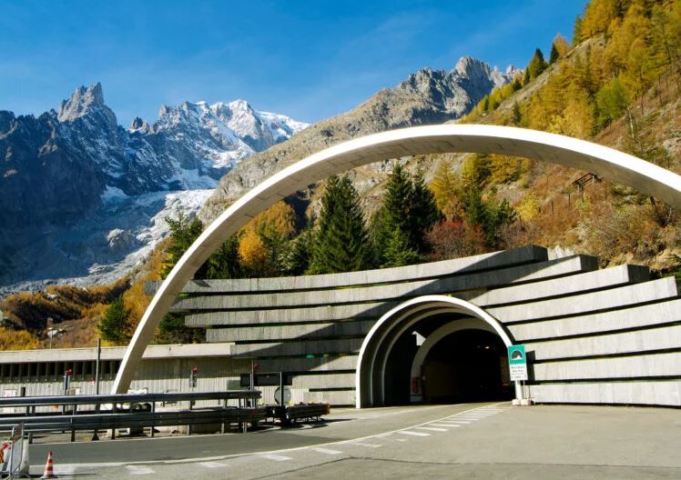 Monte Bianco: nuovo calendario delle interruzioni della circolazione 2023