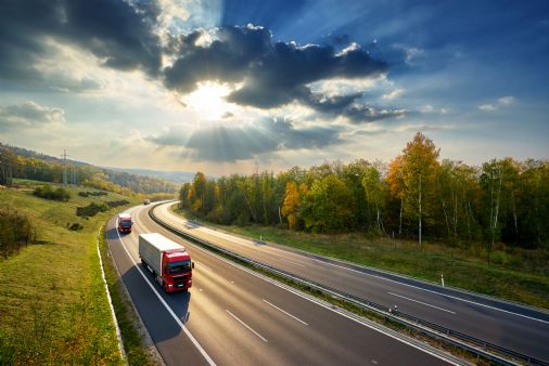 Continental fotografa il mercato dei camion in Italia