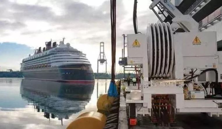 Cold ironing: ''Dal 2030 obbligatorio per portacontainer e navi passeggeri''