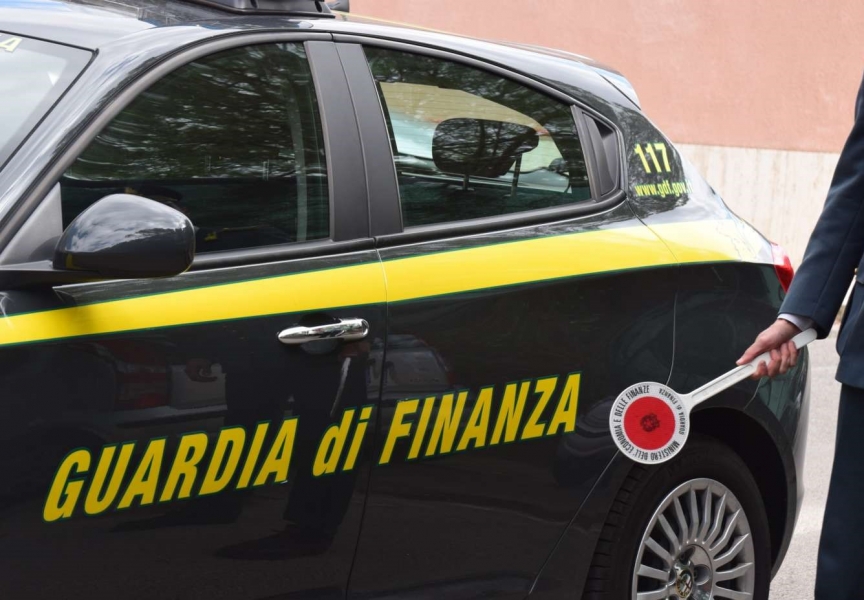 Vercelli, scoperta frode fiscale nella logistica