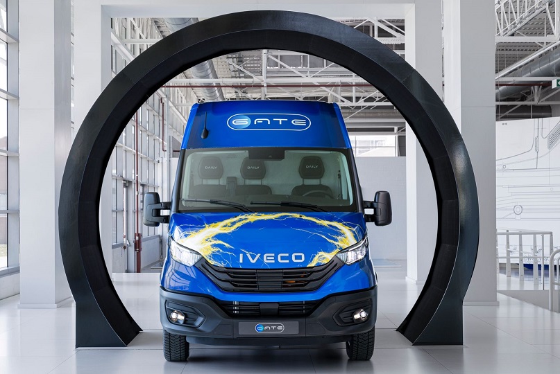 GATE debutta in Italia per il noleggio a lungo termine di veicoli commerciali green IVECO