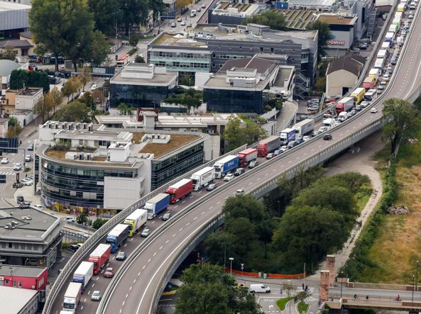 Giachino: ''L’attraversamento delle Alpi è la priorità per il sistema import export italiano''