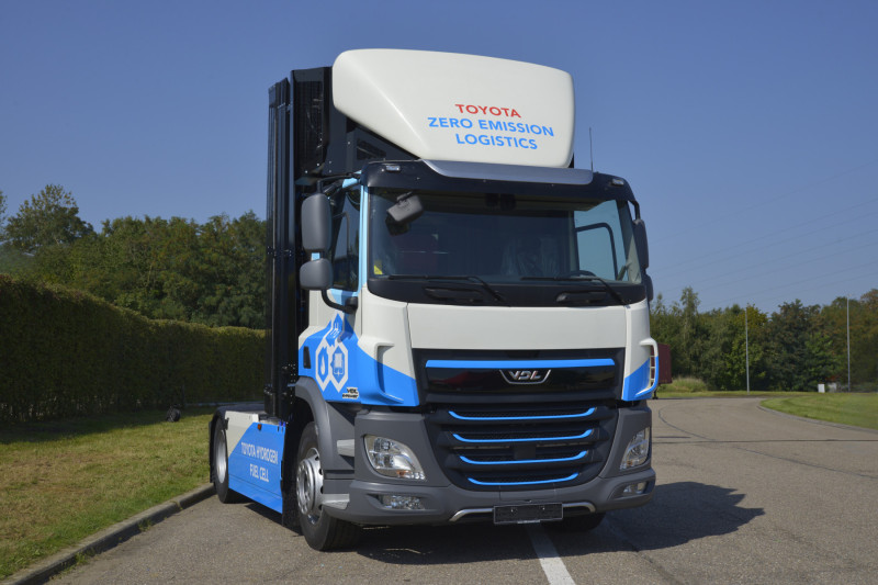 Pronto il primo camion a idrogeno per la logistica di Toyota Motor Europe