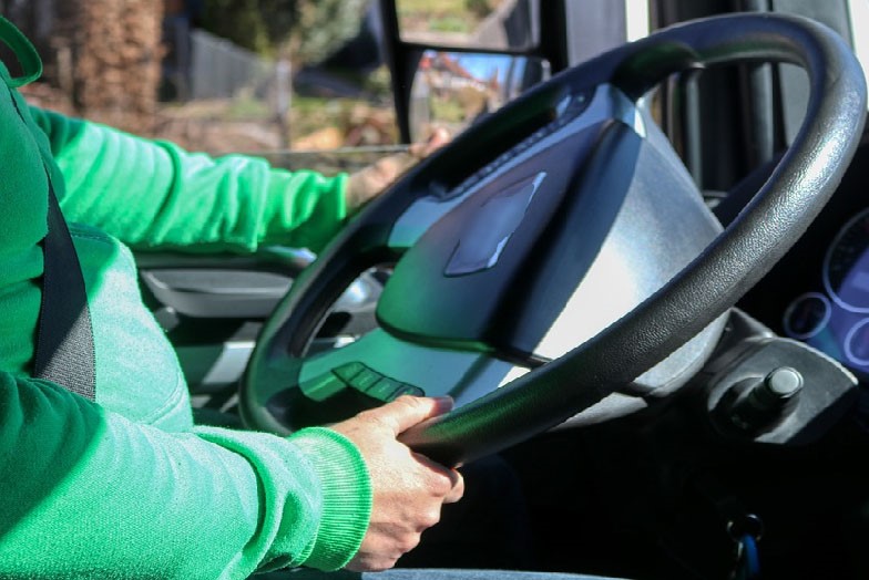 Patenti camion, Uggè (FAI-Conftrasporto) al Parlamento Europeo: ''Sì a età minima a 18 anni''