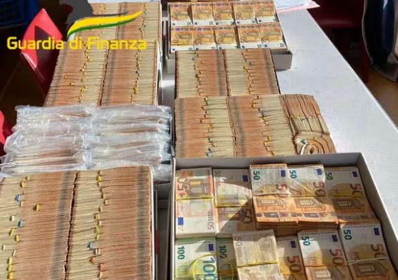 Viterbo: frode nella logistica, sequestrati 7 milioni di euro