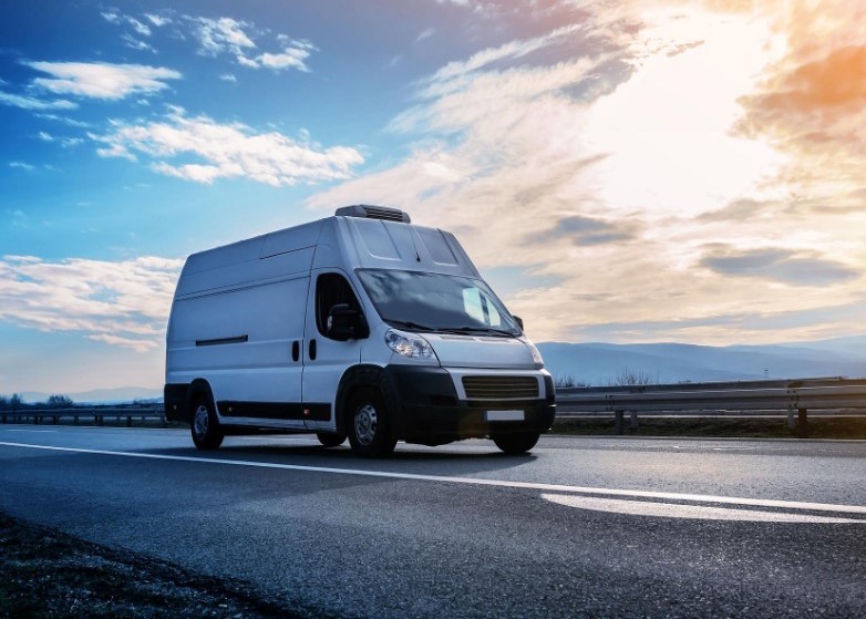 DKV Mobility lancia la soluzione di pedaggio DKV BOX ITALIA FLEET per i veicoli fino a 3,5 tonnellate