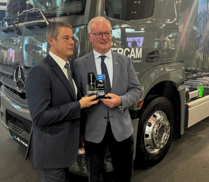 FERCAM prende in consegna il nuovo eActros 300 City Tractor, 100 per cento elettrico