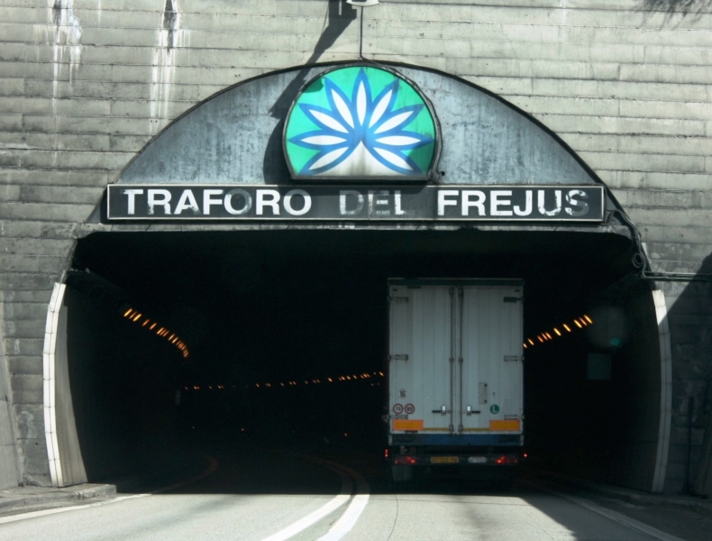 Traforo Frejus, senso unico alternato fino al 02 dicembre