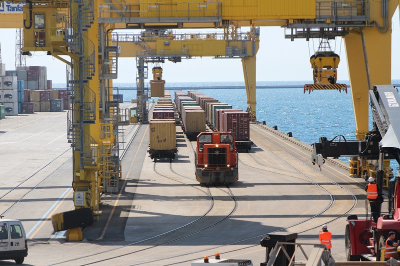 Porto Trieste: nel 2023 traffici in calo ma cresce il settore ferroviario