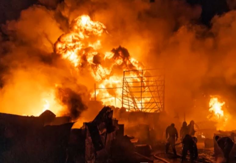 Kenya, esplode camion carico di gas: almeno 3 morti, quasi 300 feriti