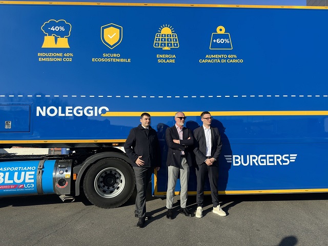 Multitrax & LC3 Trasporti presentano il semirimorchio double deck Burgers: più carico e meno emissioni