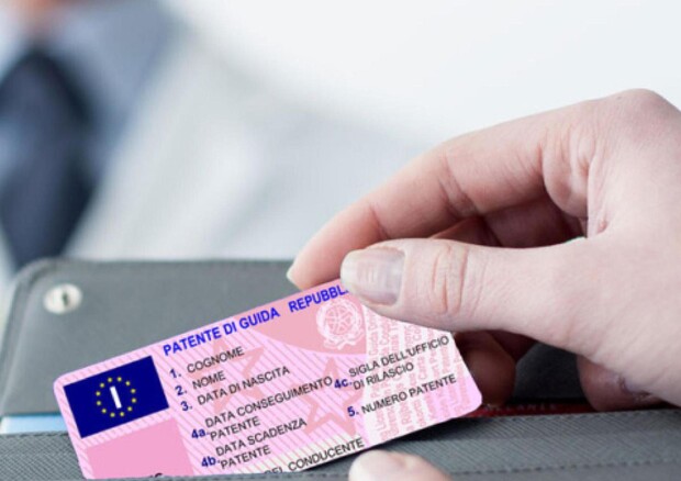 Primo ok del Parlamento europeo alla revisione delle norme sulle patenti di guida