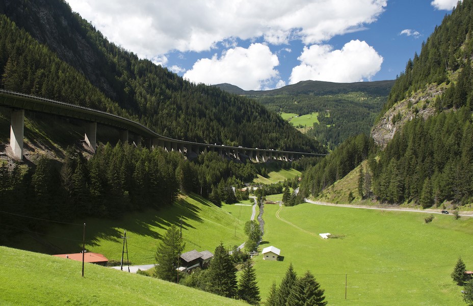 Il ponte che rischia di bloccare le esportazioni italiane