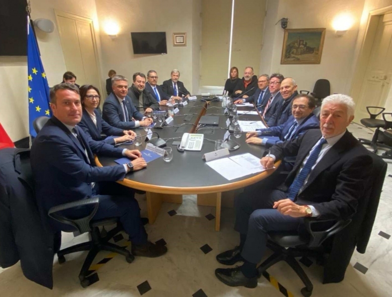 Autotrasporto, dal Ministro Salvini luce verde per l’autoparco di Genova