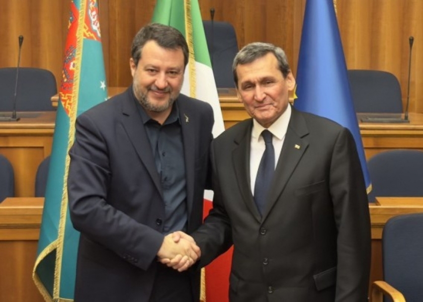 Italia - Turkmenistan: sottoscritti due protocolli d'intesa su trasporto ferroviario e marittimo