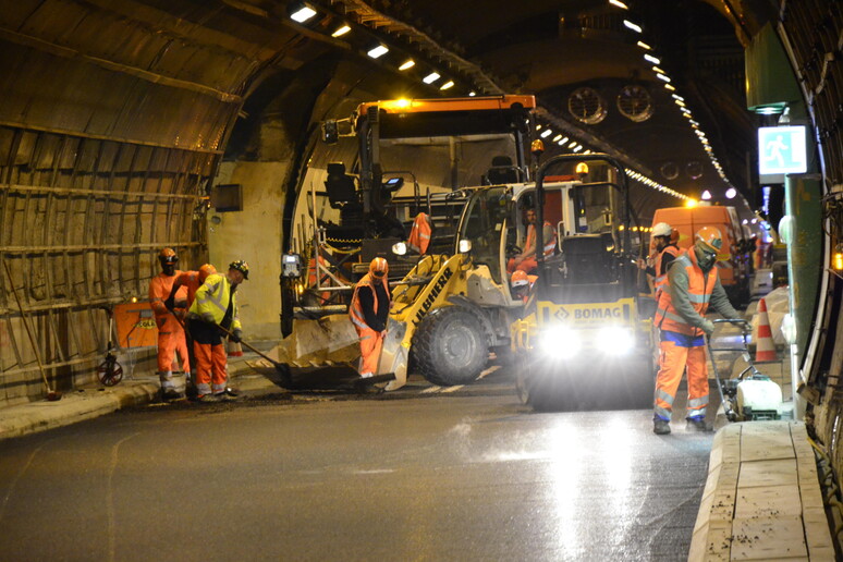Traforo Monte Bianco, nuova chiusura dal 2 settembre a 16 dicembre