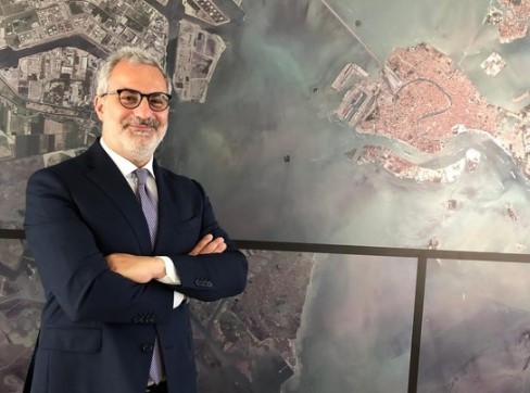 Venezia, riapre il concorso d’idee per il terminal crociere e container fuori Laguna