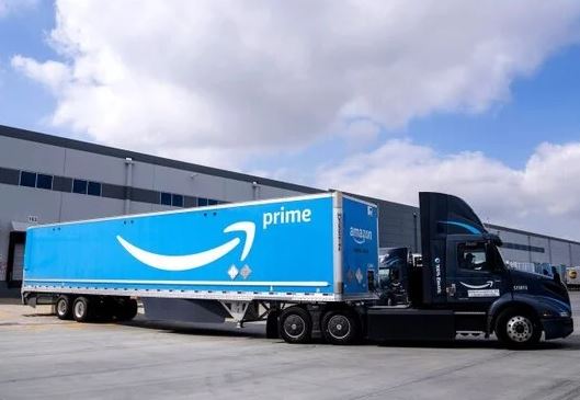 Amazon aggiunge 50 camion elettrici alla sua flotta in California