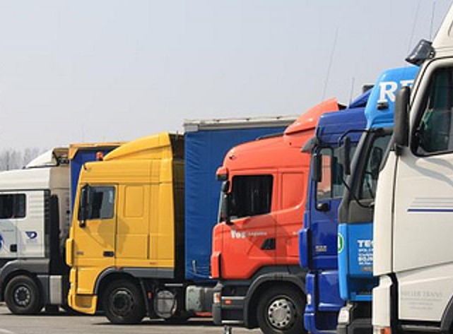 Furti ai camion in transito al porto di Catania: 6 denunciati