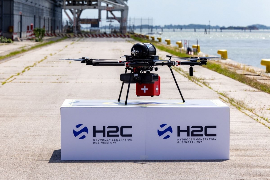 Veneto, medicine e merci dal cielo col drone a idrogeno verde