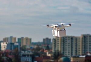 Emilia-Romagna, primo test di delivery con i droni per la consegna di merci in aree urbane
