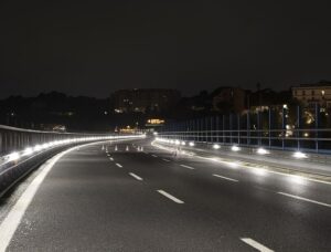 Autostrade per l’Italia sperimenta l'illuminazione radente per migliorare la visibilità e ridurre i consumi