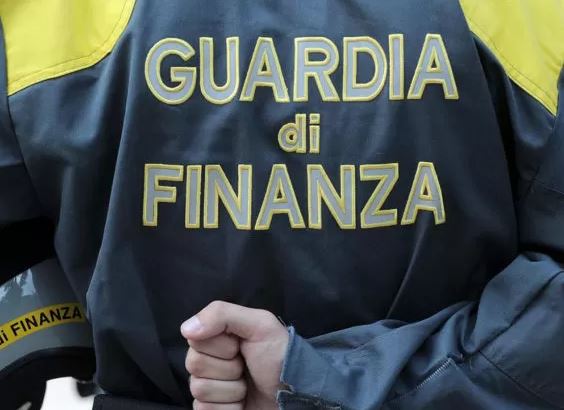 Indagine su una società di autotrasporto: sequestrati 6 milioni di euro in Irpinia