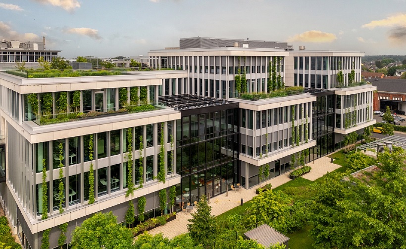 Bilancio di Sostenibilità 2023: DKV Mobility riduce il Carbon Footprint Aziendale del 50,4 per cento