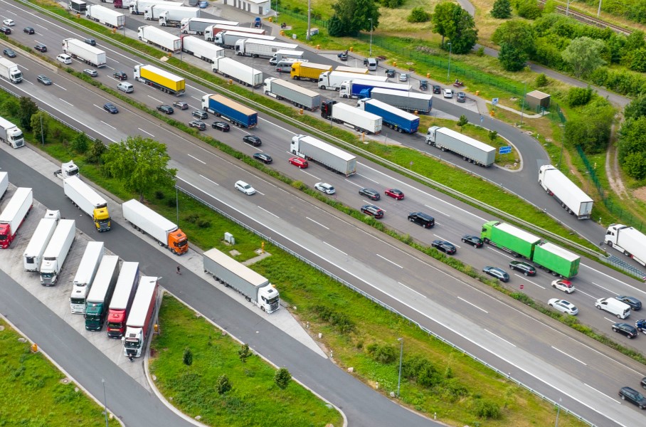 Zone di sosta sicure per camion: l'UE aumenta i finanziamenti