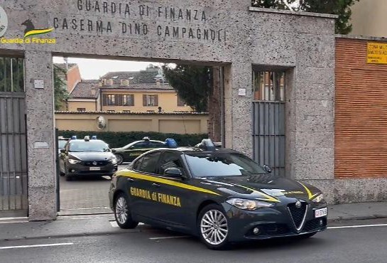 Bancarotta fraudolenta nell'autotrasporto: sequestro preventivo per circa 230mila euro