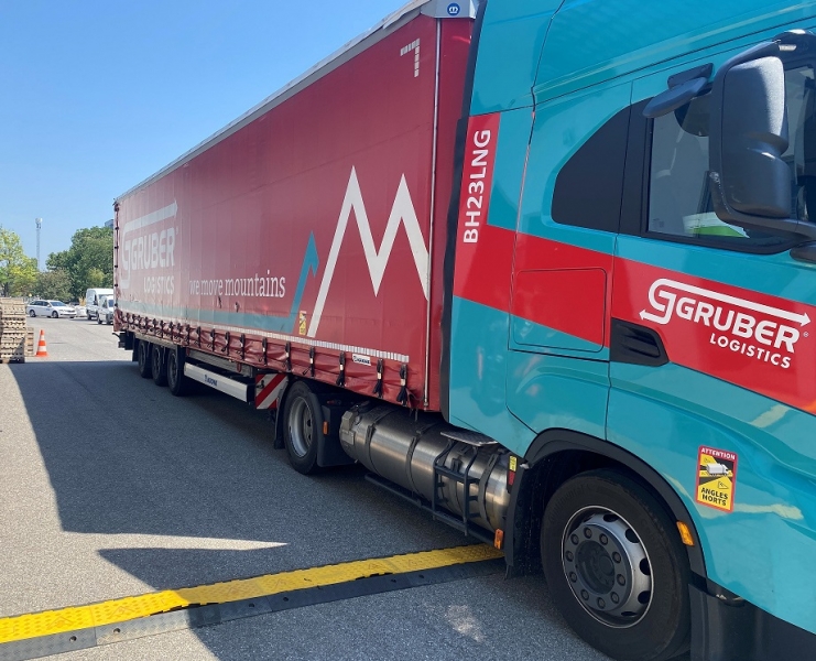 Gruber Logistics testa veicoli commerciali pesanti a zero emissioni