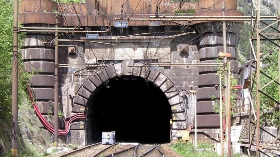 Slitta a Marzo 2025 la riapertura del Frejus