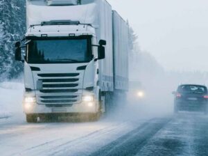 Piano neve 2024-2025: torna l’obbligo di pneumatici invernali o catene