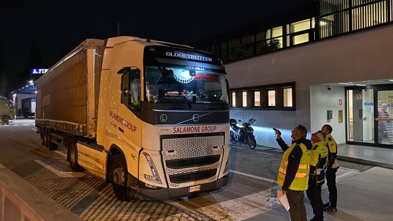 Padova, autista travolta e uccisa da un camion in manovra