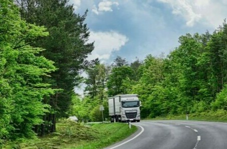 Austria: limitazioni al transito dei veicoli pesanti in Tirolo nel primo trimestre 2025
