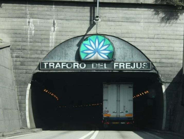 Traforo Frejus: senso unico alternato e chiusure totali per il mese di dicembre 2024